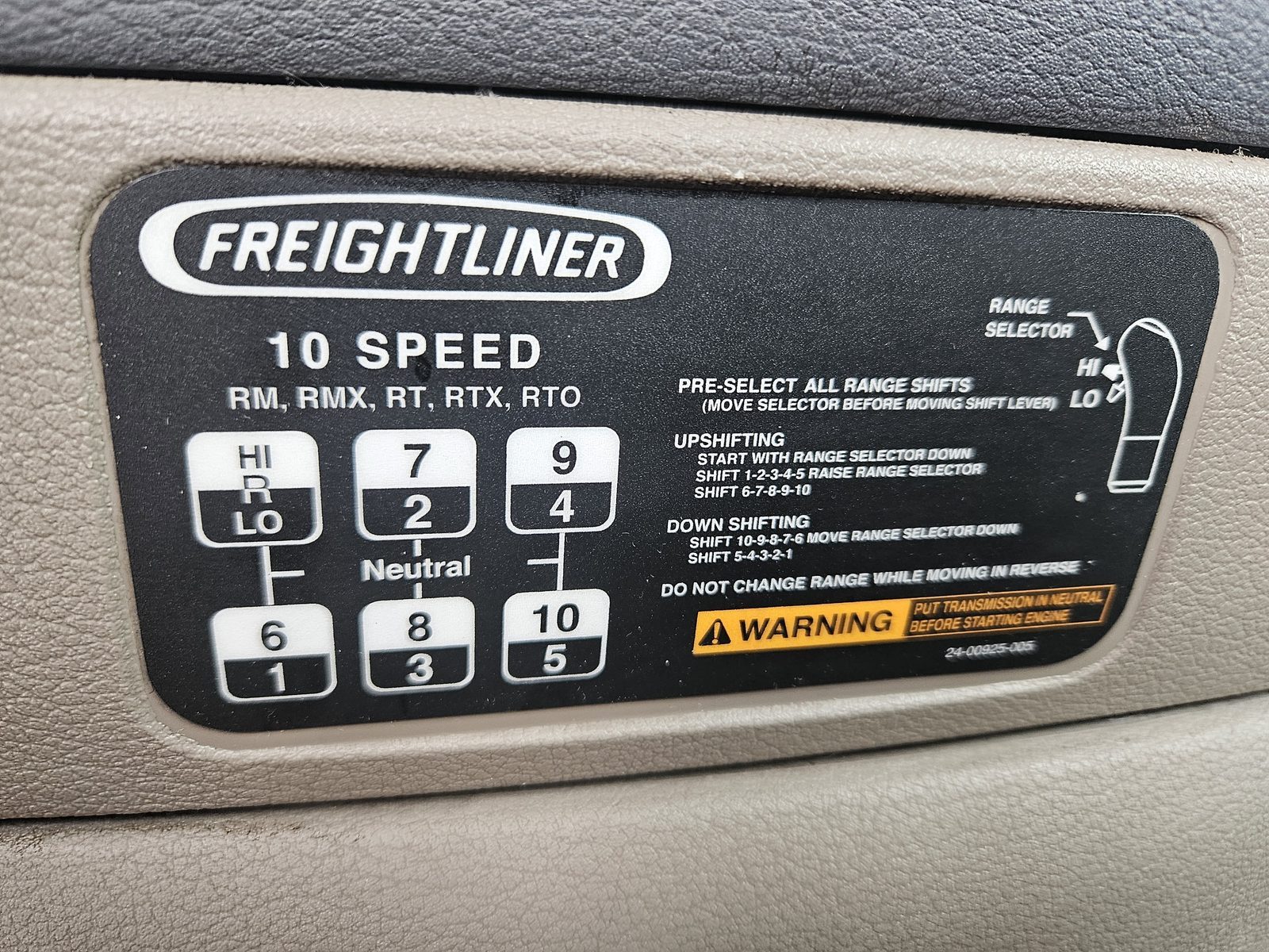 2008 Freightliner Cascadia 125 Day Cab — 53K Miles, Pre-DEF - Image 24