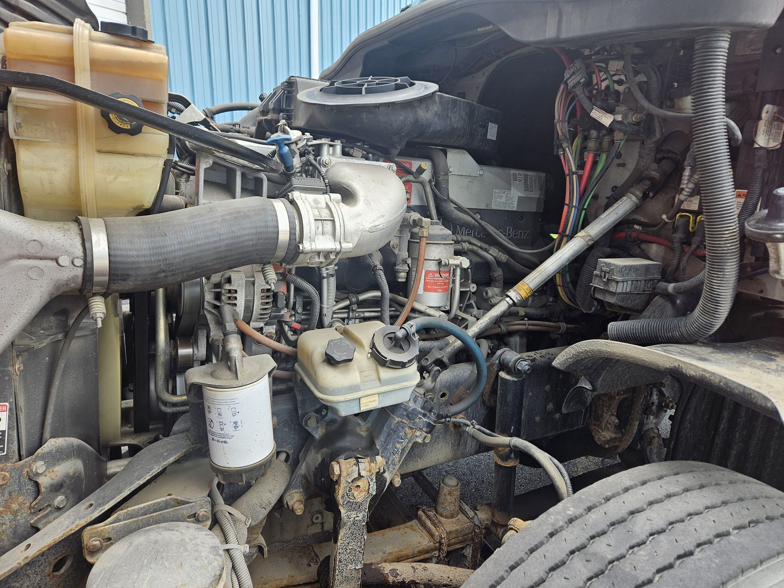 2008 Freightliner Cascadia 125 Day Cab — 53K Miles, Pre-DEF - Image 17