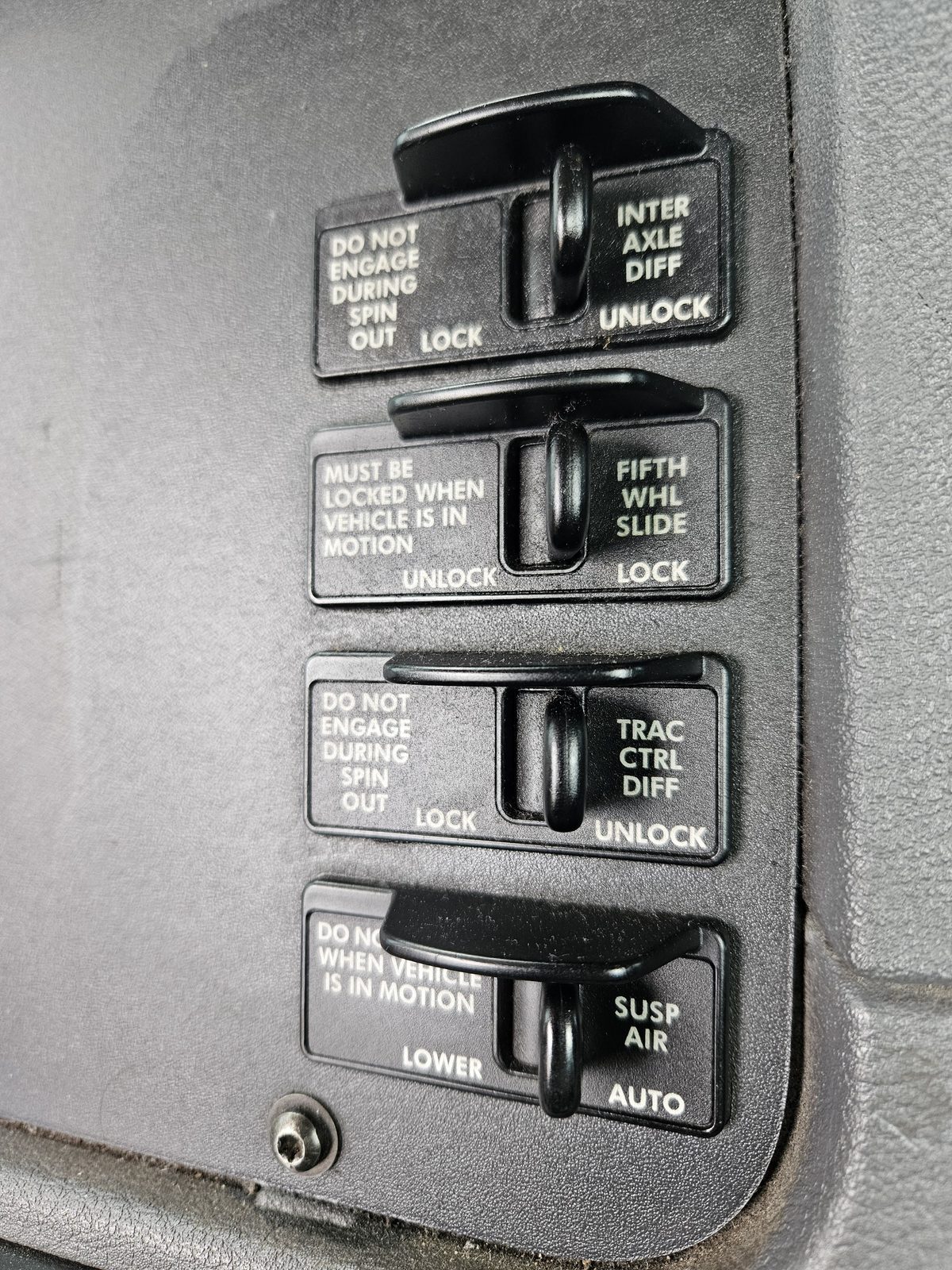 2008 Freightliner Cascadia 125 Day Cab — 53K Miles, Pre-DEF - Image 23