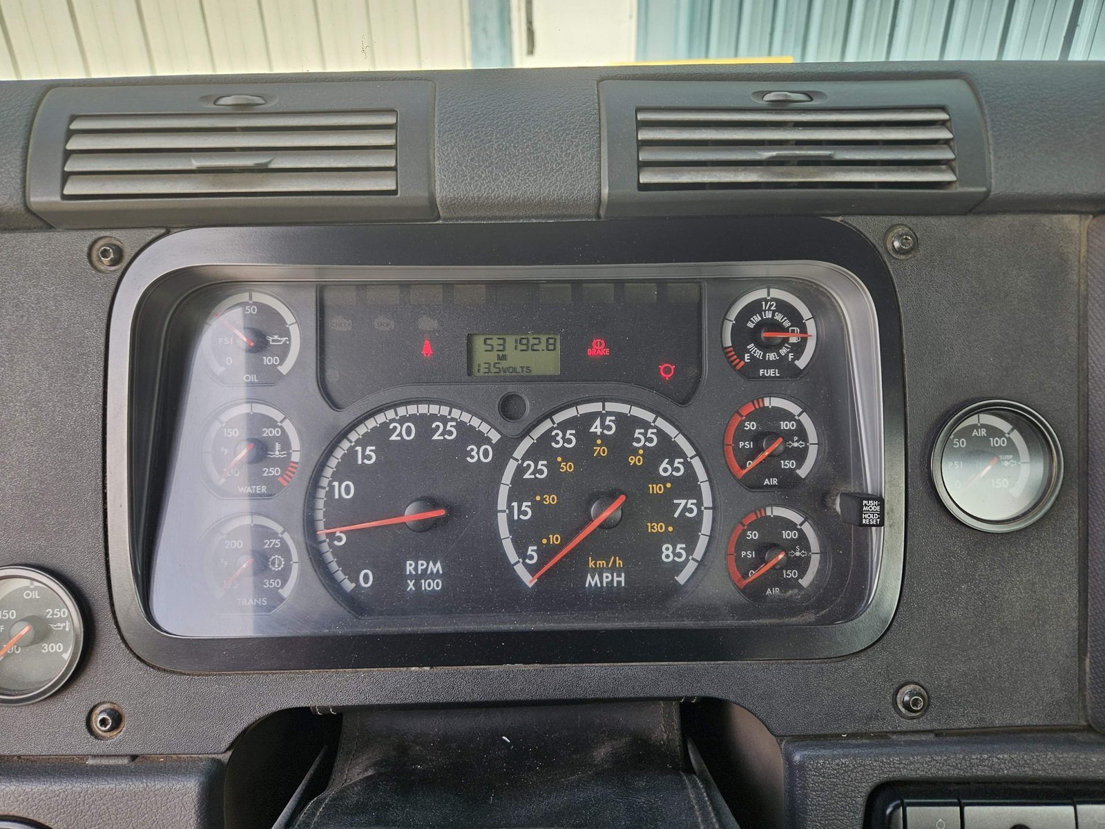 2008 Freightliner Cascadia 125 Day Cab — 53K Miles, Pre-DEF - Image 22