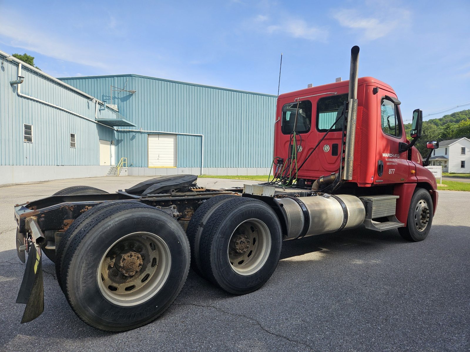 2008 Freightliner Cascadia 125 Day Cab — 53K Miles, Pre-DEF - Image 3