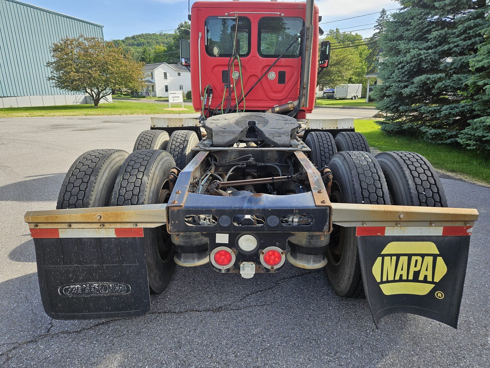 2008 Freightliner Cascadia 125 Day Cab — 53K Miles, Pre-DEF - Image 5
