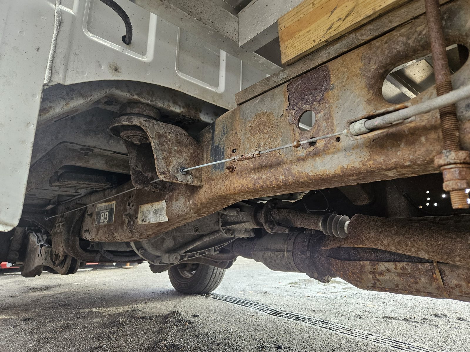 2010 Ford F-350 Super Duty 4x4 DRW — Flatbed, Plow & Spreader, 20K Miles - Image 29