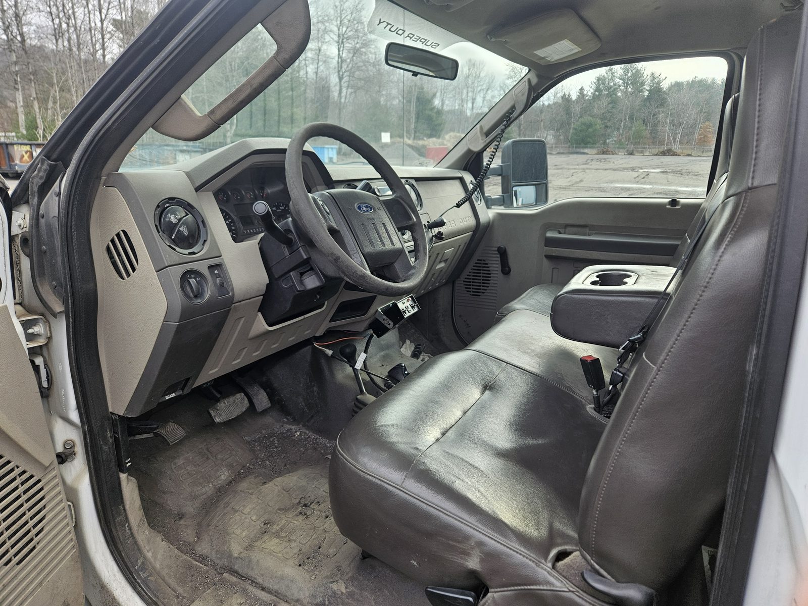2010 Ford F-350 Super Duty 4x4 DRW — Flatbed, Plow & Spreader, 20K Miles - Image 23
