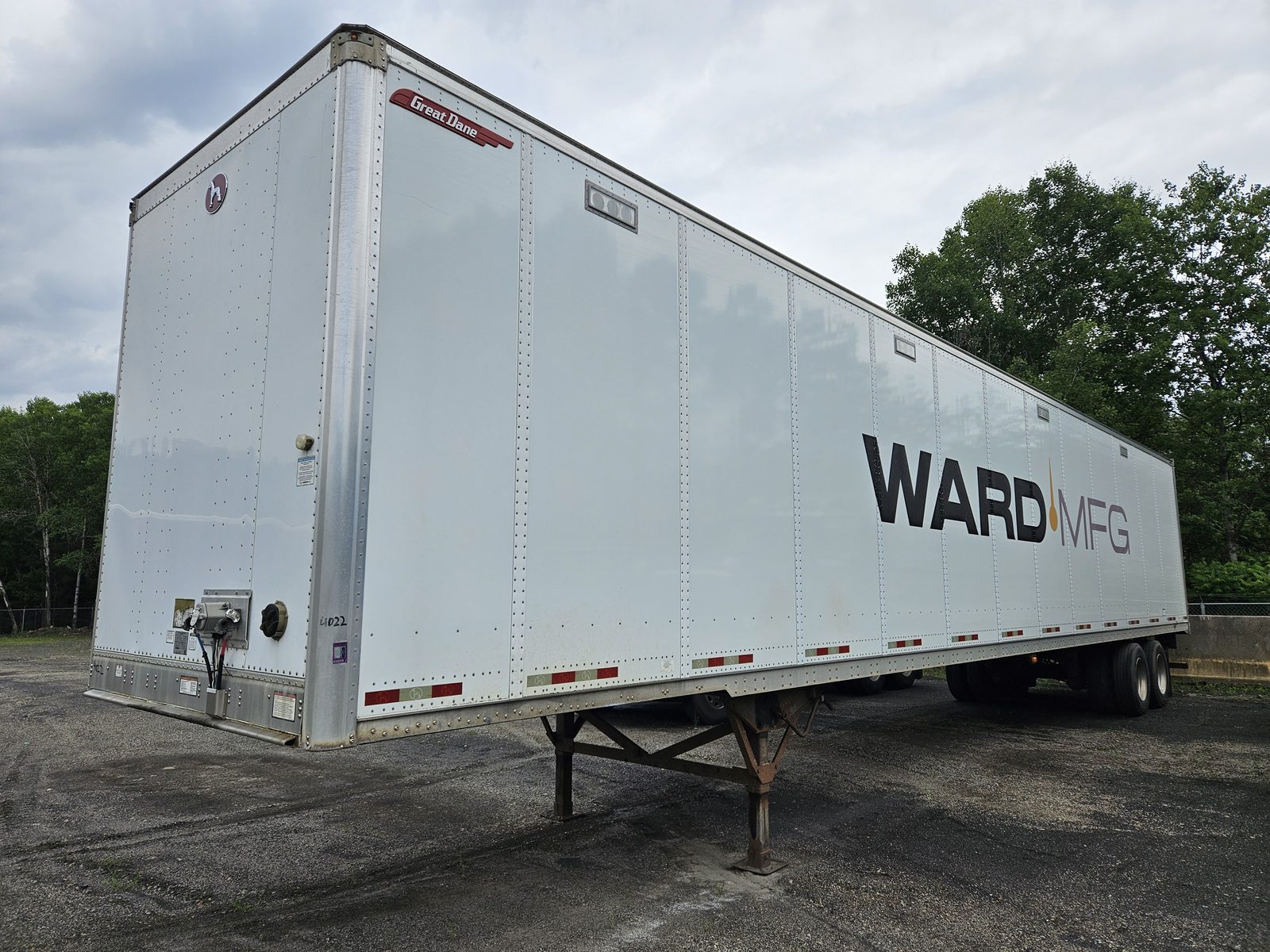2017 Great Dane Champion 53ft Dry Van Trailer — Air Ride, TIREMAAX, ABS