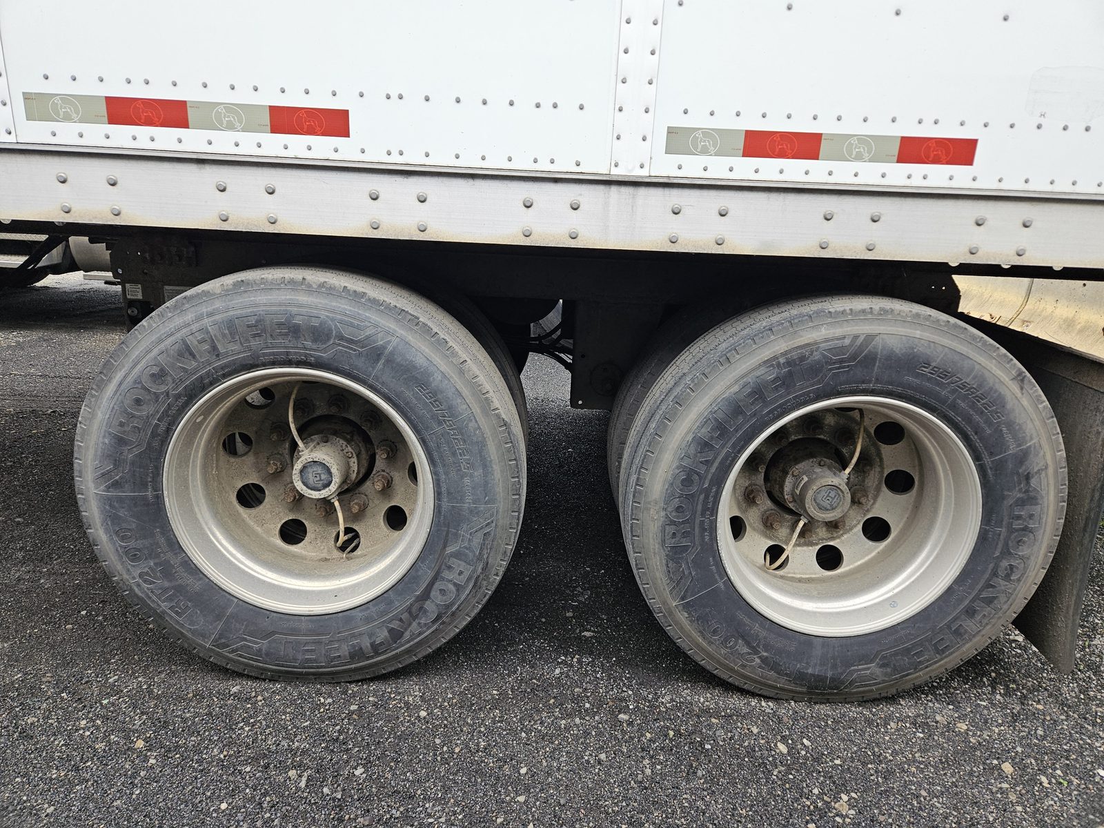 2017 Great Dane Champion 53ft Dry Van Trailer — Air Ride, TIREMAAX, ABS - Image 12