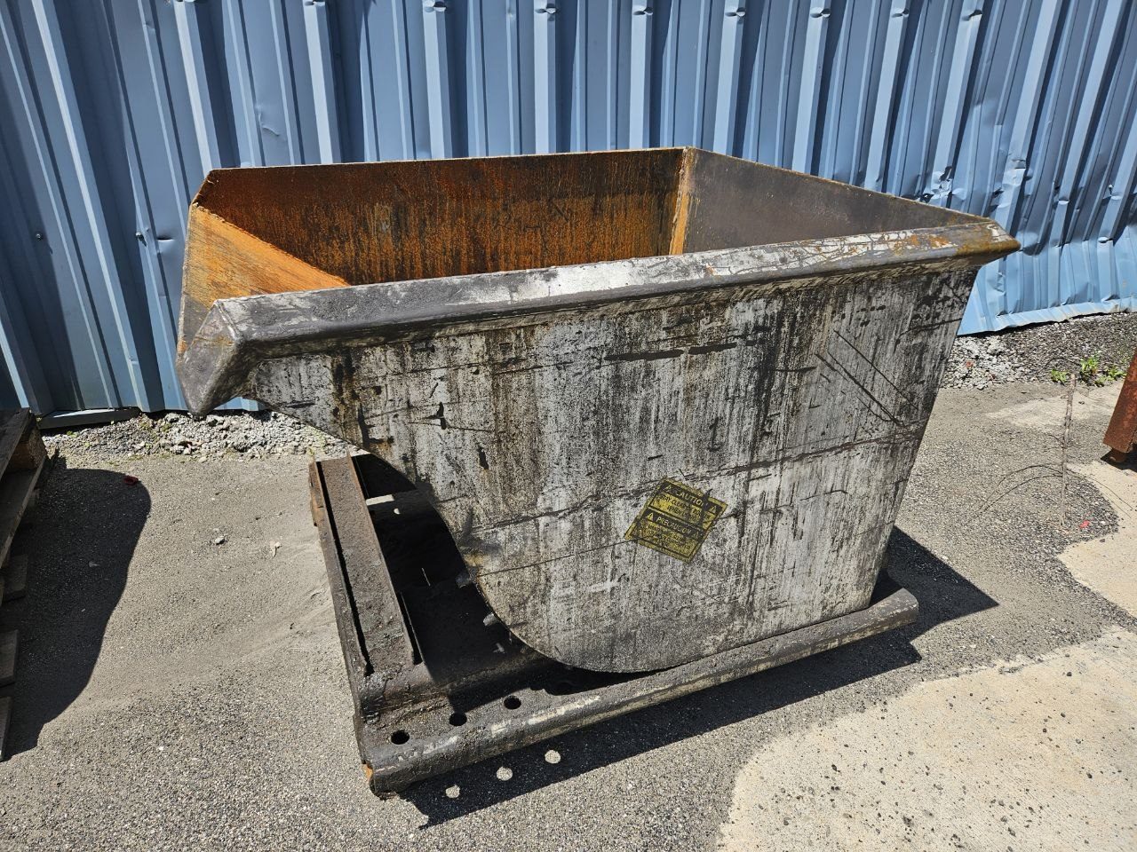 Galbreath H50 Self-Dumping Forklift Hopper — 1/2 Cu Yd, 4,000 lb Capacity